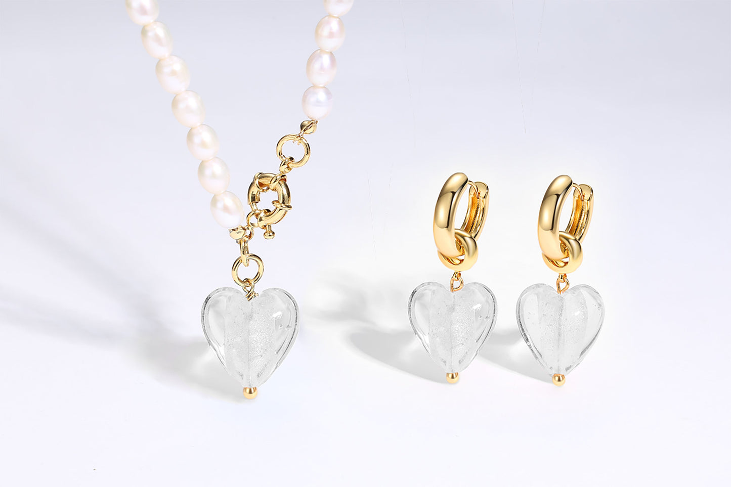 Esmée White Clear Glaze Heart Pendant Pearl Necklace