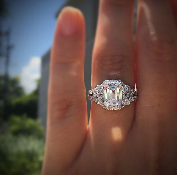 High Quality Crystal Ring